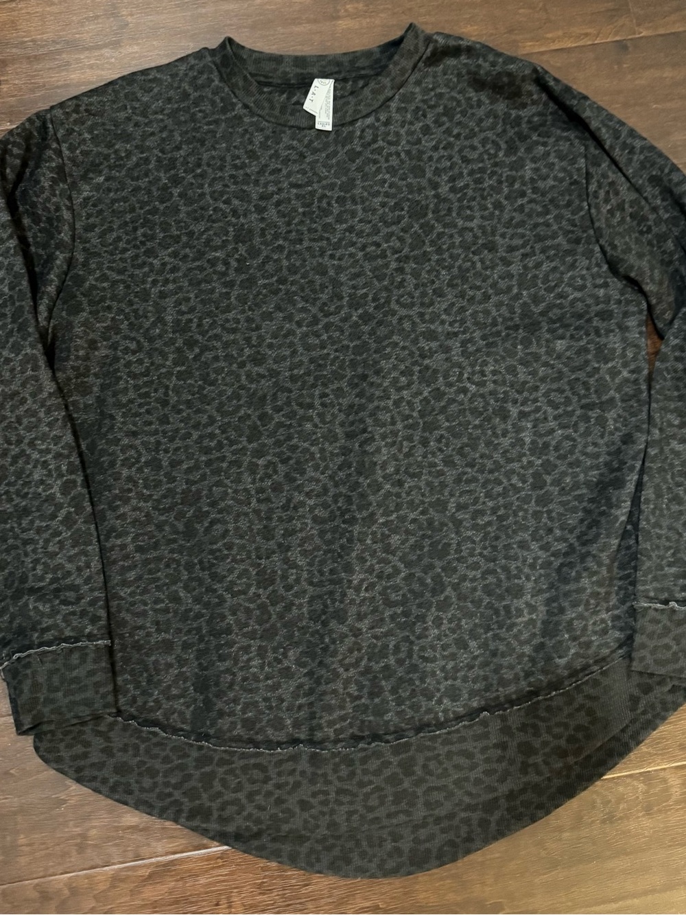 Women's Charcoal Leopard-Print Pullover Sweatshirt